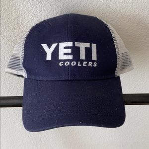 Yeti hat